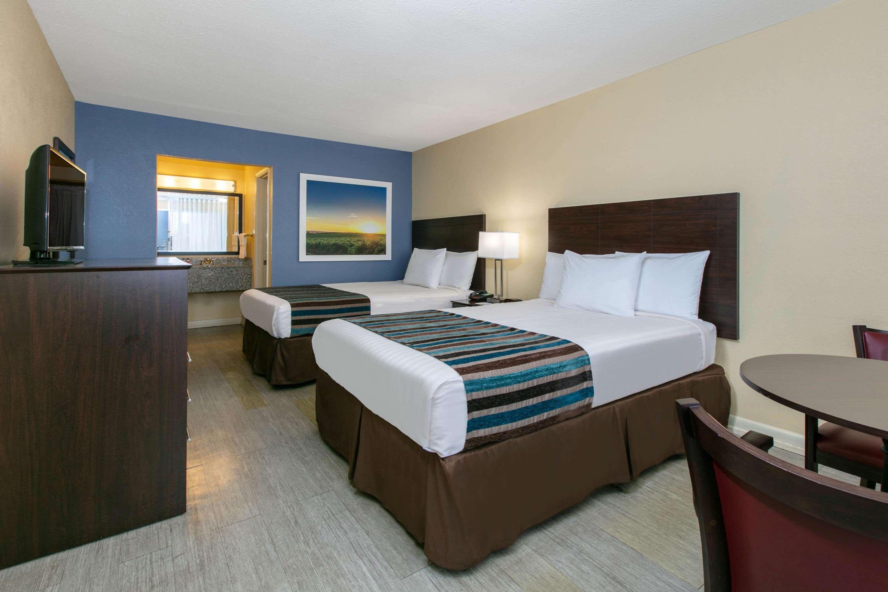 Days Inn By Wyndham נאטשז מראה חיצוני תמונה
