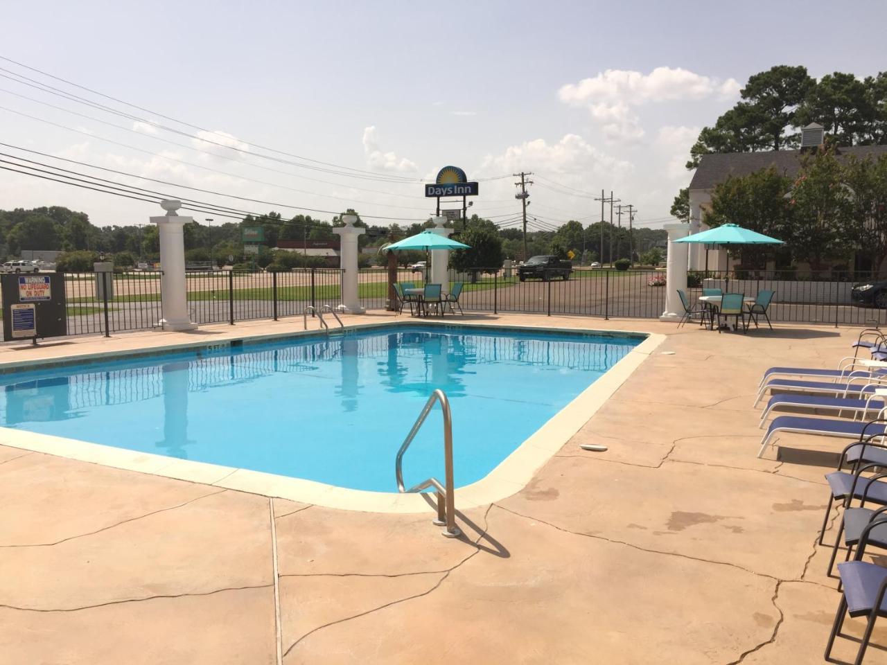 Days Inn By Wyndham נאטשז מראה חיצוני תמונה